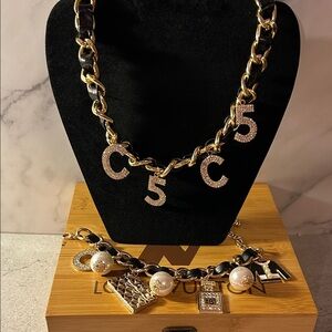 Gold and Black Women's Jewelry Set